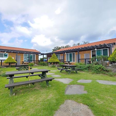 Jeju Oreum Pension Eksteriør billede