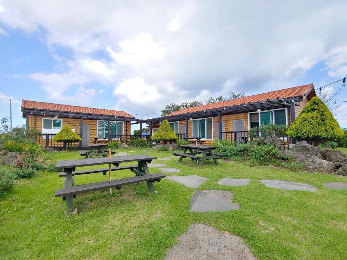 Jeju Oreum Pension Eksteriør billede